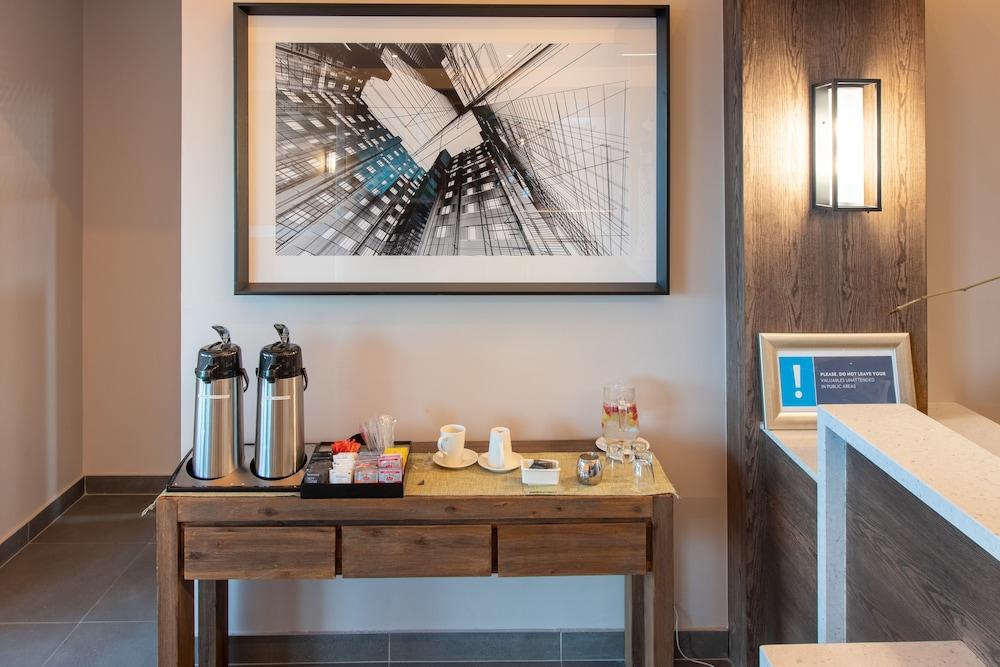 ทาวน์ ลอดจ์ โยฮันเนสเบิร์ก แอร์พอร์ต Hotel เคมป์ตัน พาร์ค ภายนอก รูปภาพ